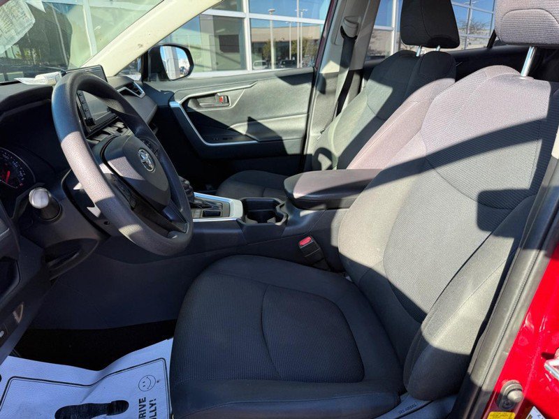 Used 2019 Toyota RAV4 LE w/ All Weather Liner Package AWD/4WD image 16