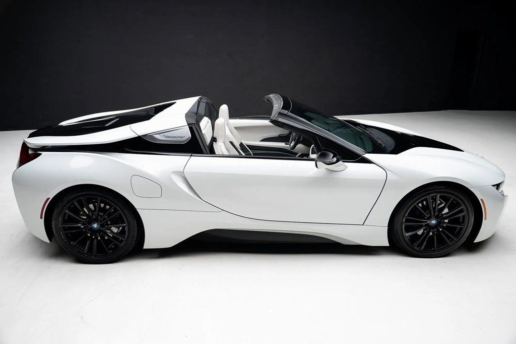 Used 2019 BMW i8 Roadster AWD/4WD image 35