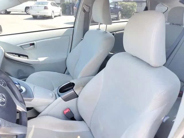 Used 2013 Toyota Prius Two FWD image 17
