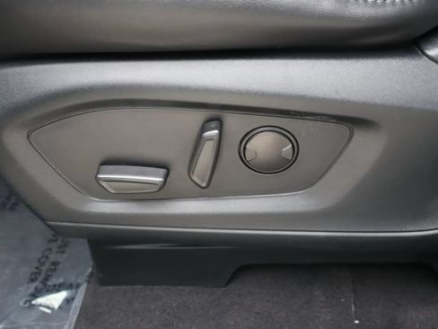 Used 2023 Ford Explorer XLT w/ Equipment Group 202A AWD/4WD image 11