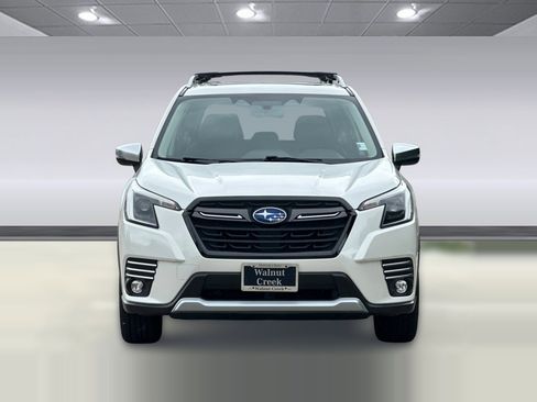 Used 2022 Subaru Forester Touring AWD/4WD image 5