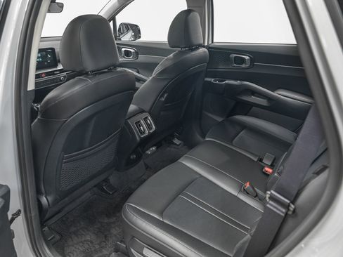 Used 2024 Kia Sorento S w/ Panoramic Sunroof Package AWD/4WD image 27