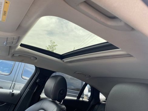 Used 2017 Mercedes-Benz GLC 300 4MATIC Coupe image 17