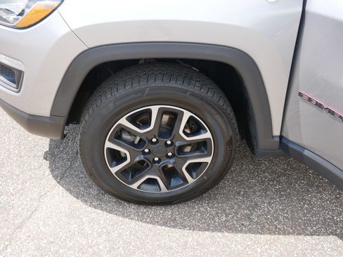 Used 2019 Jeep Compass Trailhawk w/ Safety & Security Group AWD/4WD image 15