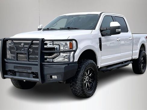 Certified 2020 Ford F250 Lariat w/ Lariat Value Package image 2