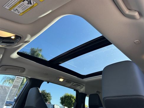 New 2026 INFINITI QX60 Luxe image 35