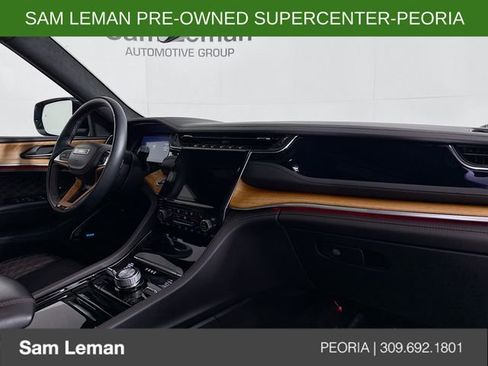 Used 2023 Jeep Grand Cherokee Summit image 31