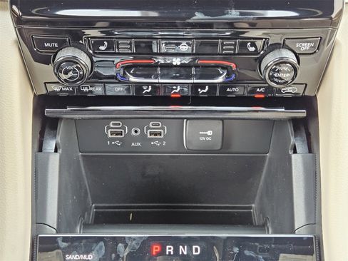 New 2025 Jeep Grand Cherokee L Limited w/ Trailer Tow Package image 19