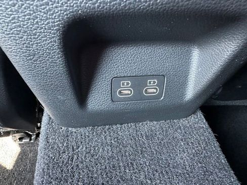 Used 2025 Genesis G70 3.3T Advanced w/ Sport Prestige Package AWD/4WD image 17