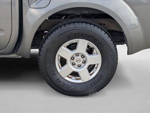 Used 2008 Nissan Frontier SE w/ SE Value Truck Pkg image 23