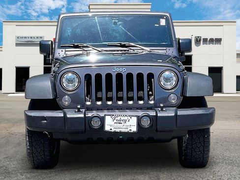 Used 2017 Jeep Wrangler Unlimited Sport w/ Quick Order Package 24S AWD/4WD image 3