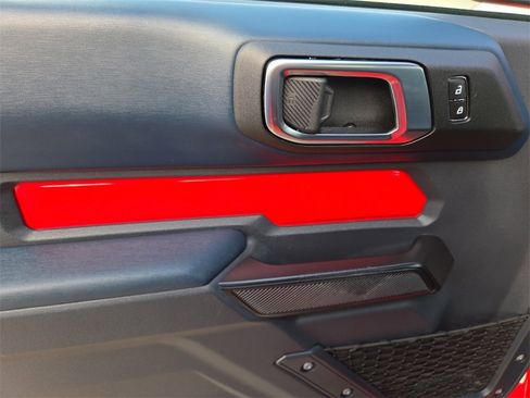 Used 2024 Ford Bronco Heritage Edition image 11