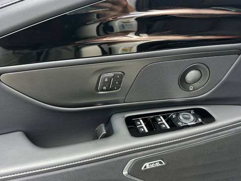 New 2026 Lincoln Nautilus Premier w/ Equipment Group 102A AWD/4WD image 10