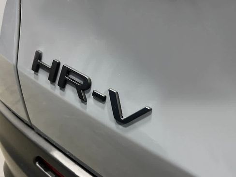 New 2026 Honda HR-V Sport image 9