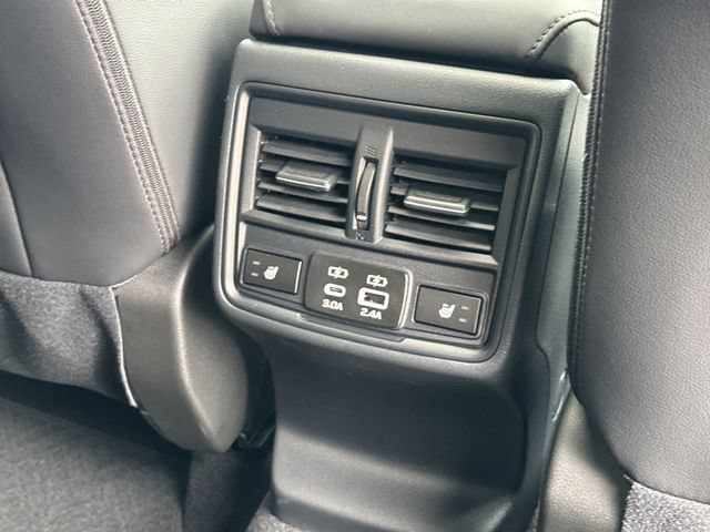 New 2026 Subaru Outback Limited AWD/4WD image 16
