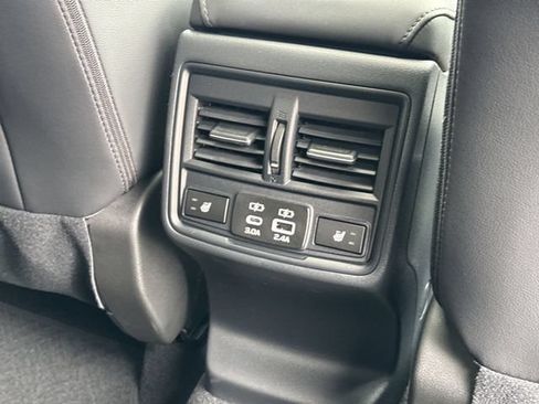 New 2026 Subaru Outback Limited AWD/4WD image 16