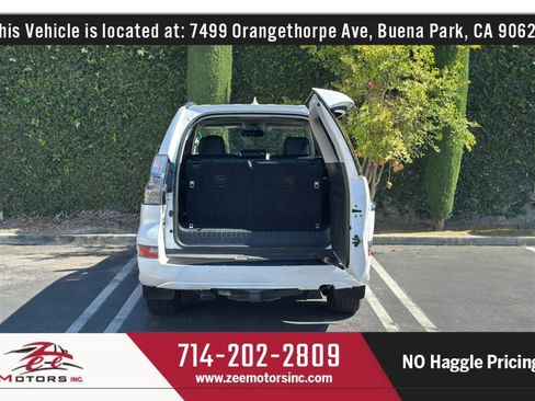 Used 2017 Lexus GX 460 Premium w/ Premium Package AWD/4WD image 16