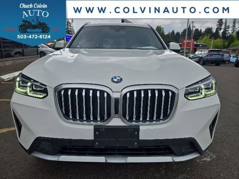 Used 2024 BMW X3 xDrive30i AWD/4WD image 2