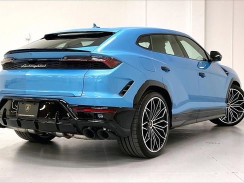 Used 2025 Lamborghini Urus SE image 4