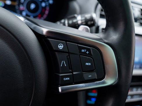 Used 2020 Jaguar F-PACE S image 21