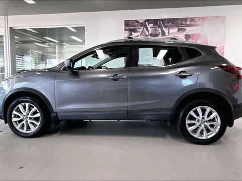 Used 2020 Nissan Rogue Sport SV w/ All-Weather Package AWD/4WD image 3
