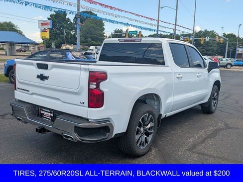 Used 2022 Chevrolet Silverado 1500 LT w/ Z71 Off-Road Package AWD/4WD image 8