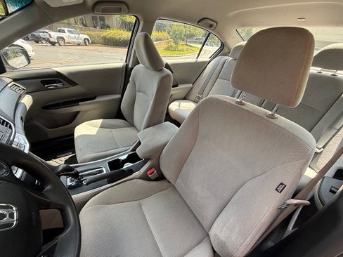 Used 2013 Honda Accord LX image 13
