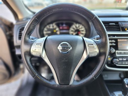 Used 2018 Nissan Altima 2.5 SV image 25