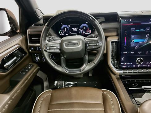 Used 2026 GMC Yukon Denali Ultimate AWD/4WD image 23