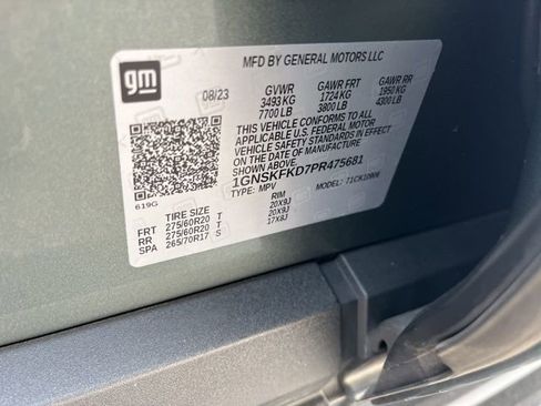 Used 2023 Chevrolet Suburban Premier AWD/4WD image 21
