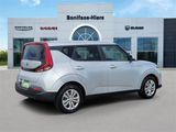 Used 2020 Kia Soul LX image 4