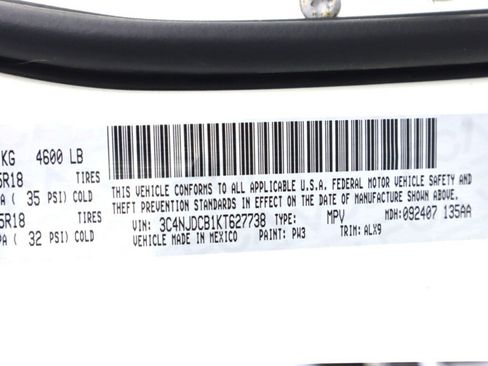 Used 2019 Jeep Compass Limited image 46