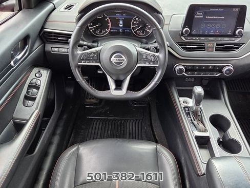 Used 2022 Nissan Altima 2.0 SR FWD image 12