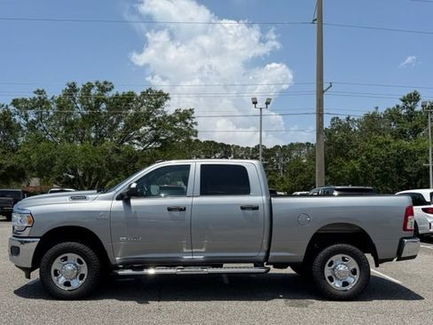 Used 2022 RAM 2500 Tradesman w/ Chrome Appearance Group AWD/4WD image 7