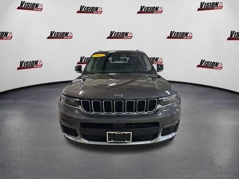 Used 2022 Jeep Grand Cherokee L Limited image 2