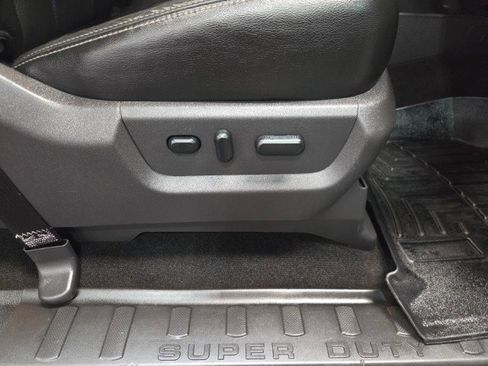 Used 2013 Ford F350 Lariat w/ Lariat Interior Pkg image 73
