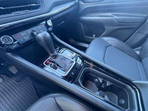 Used 2025 Jeep Compass Trailhawk image 40