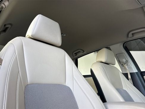 Used 2018 Honda Clarity Plug-In Hybrid image 16