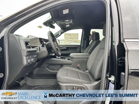 New 2025 Chevrolet Tahoe LS w/ LPO, Dark Essentials Package image 18