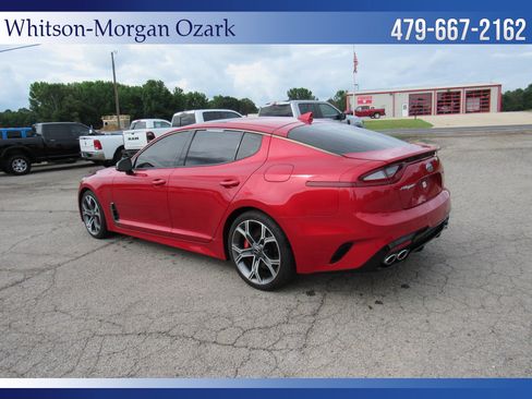 Used 2018 Kia Stinger GT1 RWD image 10