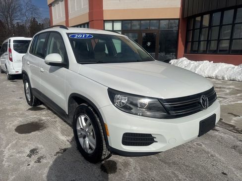 Used 2017 Volkswagen Tiguan Limited image 9