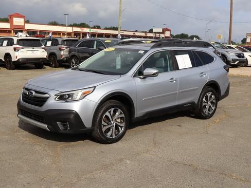 Certified 2022 Subaru Outback Limited AWD/4WD image 4