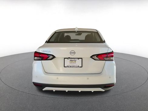 Used 2025 Nissan Versa SV image 12