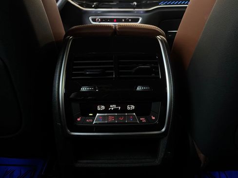 Used 2025 BMW X5 M60i AWD/4WD image 16