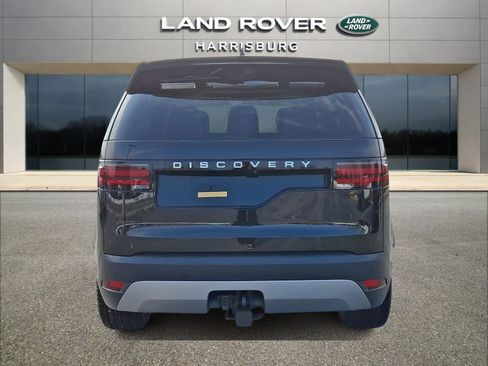 New 2026 Land Rover Discovery S image 3