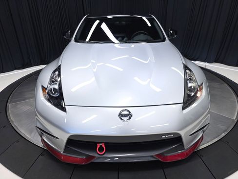 Used 2017 Nissan 370Z NISMO RWD image 42