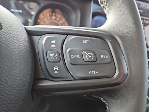 Used 2025 Jeep Wrangler Rubicon image 26