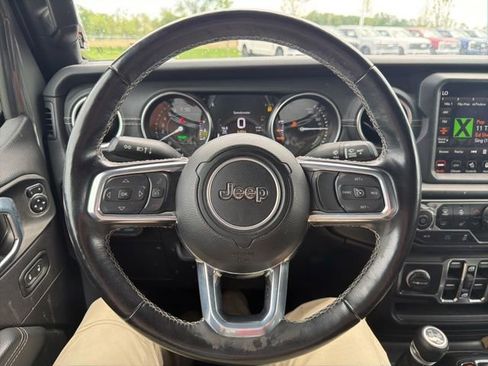 Used 2021 Jeep Wrangler Unlimited Sahara w/ Cold Weather Group AWD/4WD image 38