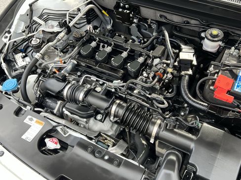 Used 2022 Honda Accord Sport image 25
