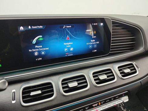 Used 2023 Mercedes-Benz GLS 580 4MATIC image 10